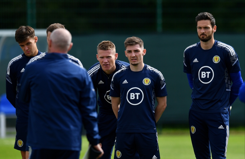 Clarke ha convocado a Gilmour a la selección de Escocia para sus partidos de la Nations League contra Ucrania y la República de Irlanda.