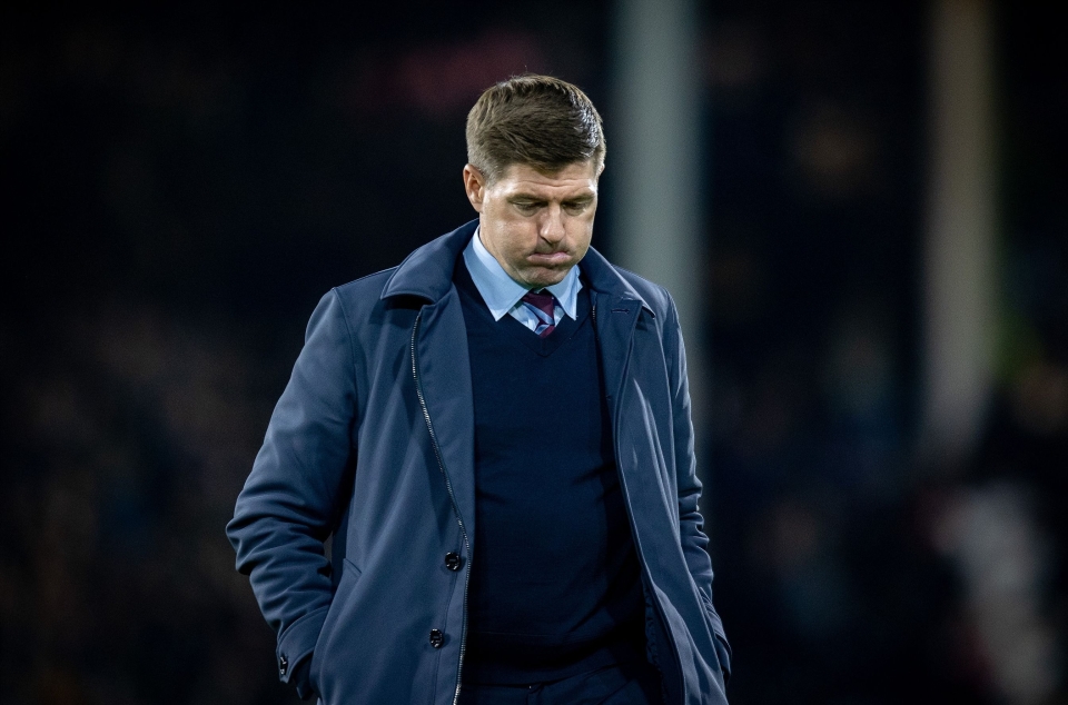 Gerrard fue despedido como jefe de Aston Villa después de una dura derrota ante Fulham